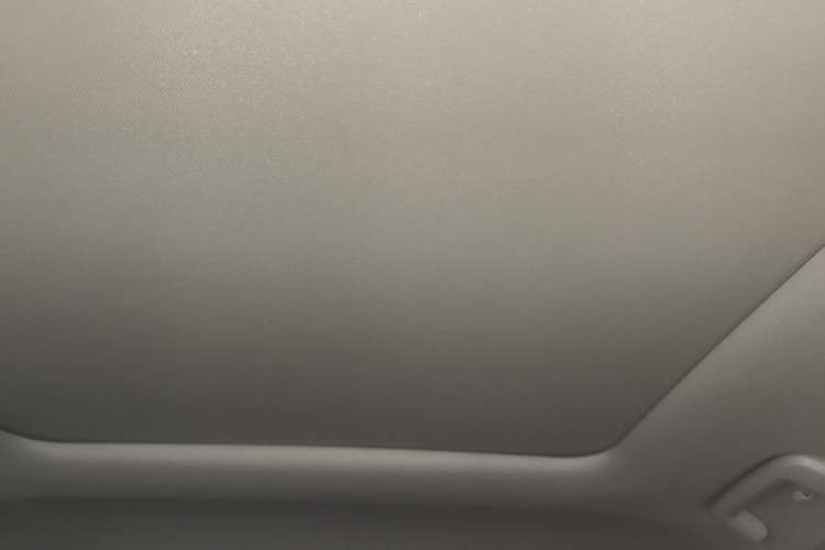 Used Lynk & Co 05 2020 2.0TD Two-Wheel Drive Shine Halo Headliner