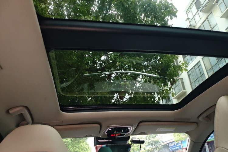Used Lynk & Co 05 2020 2.0TD Two-Wheel Drive Zhaoyang Plus Headliner