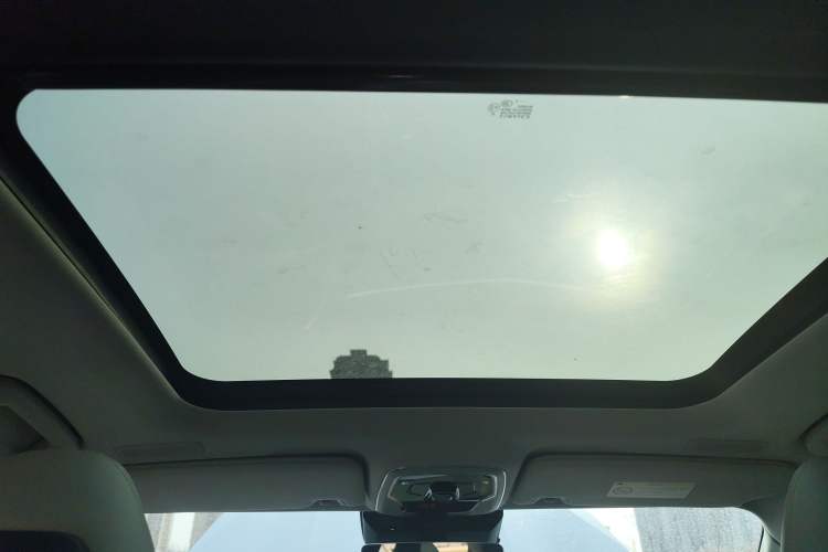 Used Lynk & Co 05 2020 2.0TD Two-Wheel Drive Shine Halo Headliner