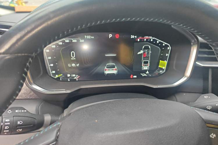 Used Lynk & Co 05 2020 2.0TD Two-Wheel Drive Shine Halo Instrument Cluster
