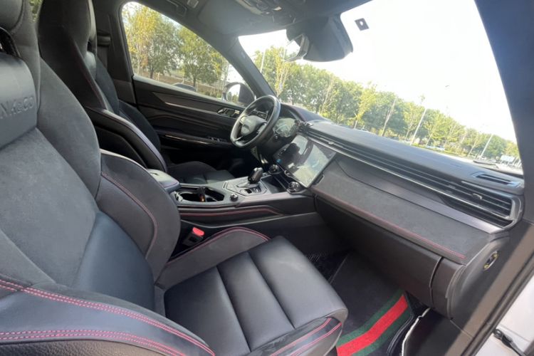 Used Lynk & Co 05 2020 2.0TD Four-Wheel Drive HypeHalo Interior 11