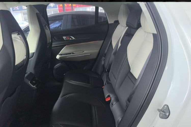Used Lynk & Co 05 2020 2.0TD Two-Wheel Drive Zhaoyang Plus Interior 3