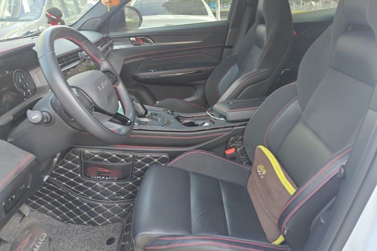 Used Lynk & Co 05 2020 2.0TD Four-Wheel Drive HypeHalo Left Front Seat