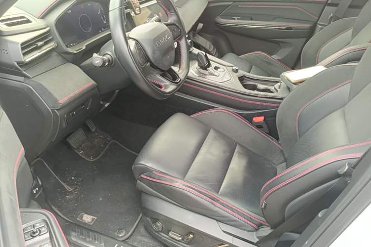 Used Lynk & Co 05 2020 2.0TD Four-Wheel Drive HypeHalo Left Front Seat