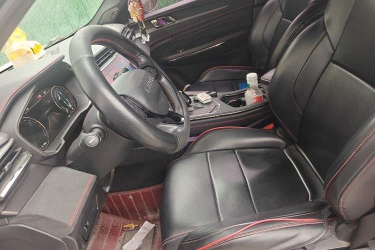 Used Lynk & Co 05 2020 2.0TD Four-Wheel Drive HypeHalo Left Front Seat