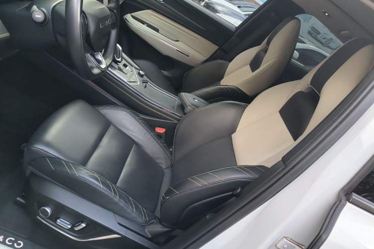 Used Lynk & Co 05 2020 2.0TD Two-Wheel Drive Shine Halo Left Front Seat