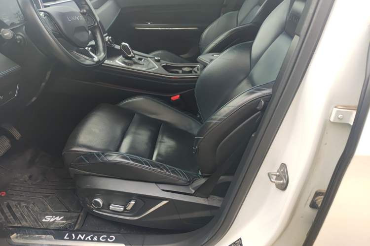 Used Lynk & Co 05 2020 2.0TD Two-Wheel Drive Shine Halo Left Front Seat