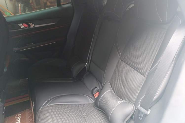 Used Lynk & Co 05 2020 2.0TD Four-Wheel Drive HypeHalo Left Rear Seat
