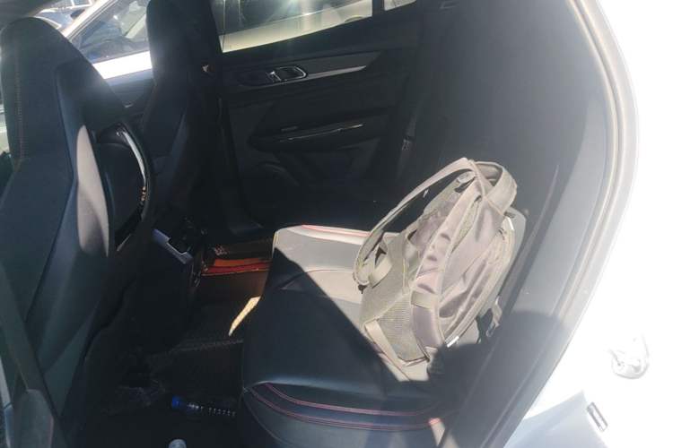 Used Lynk & Co 05 2020 2.0TD Four-Wheel Drive HypeHalo Left Rear Seat