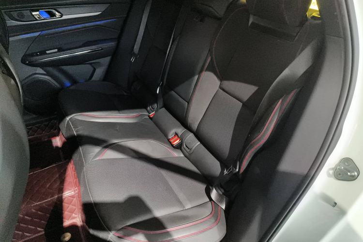 Used Lynk & Co 05 2020 2.0TD Four-Wheel Drive HypeHalo Left Rear Seat