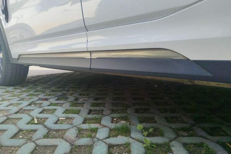 Used Lynk & Co 05 2020 2.0TD Four-Wheel Drive HypeHalo Left Side Sill