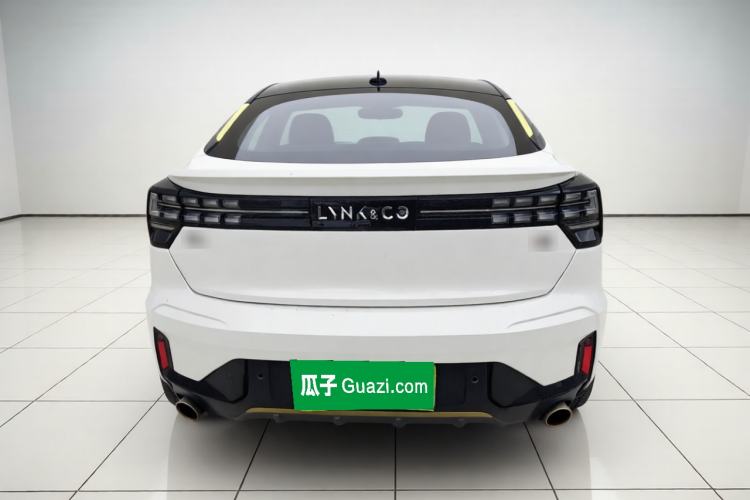 Used Lynk & Co 05 2020 2.0TD Two-Wheel Drive Shine Halo Rear