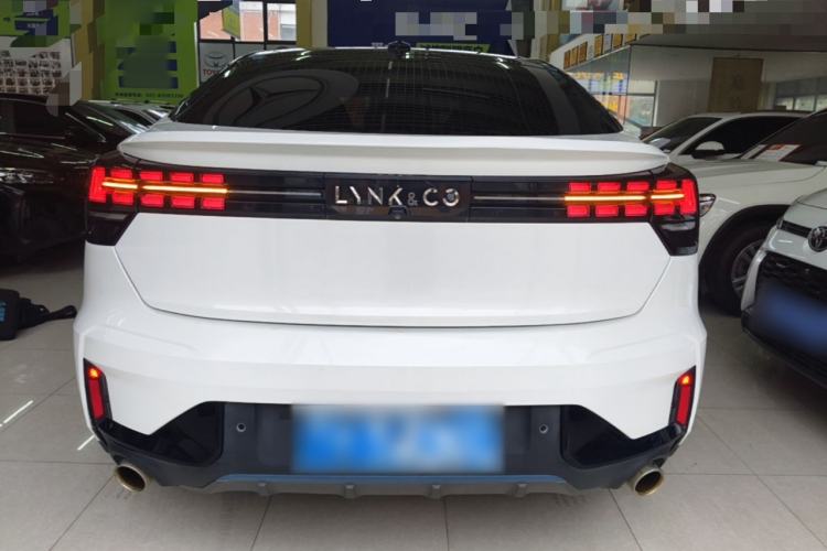 Used Lynk & Co 05 2020 2.0TD Two-Wheel Drive Shine Halo Rear