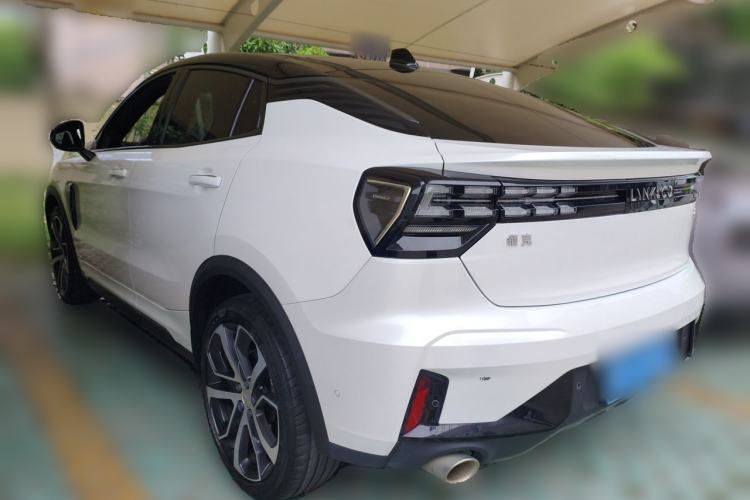 Used Lynk & Co 05 2020 2.0TD Four-Wheel Drive HypeHalo Rear Left 45 Deg