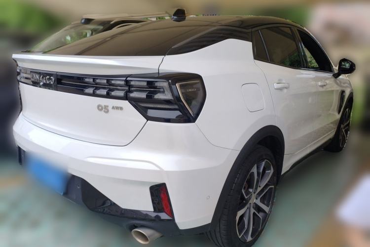 Used Lynk & Co 05 2020 2.0TD Four-Wheel Drive HypeHalo Rear Right 45 Deg