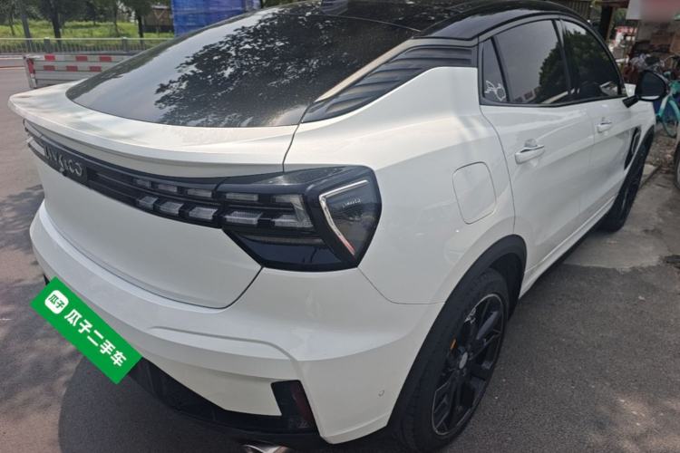 Used Lynk & Co 05 2020 2.0TD Four-Wheel Drive HypeHalo Rear Right 45 Deg