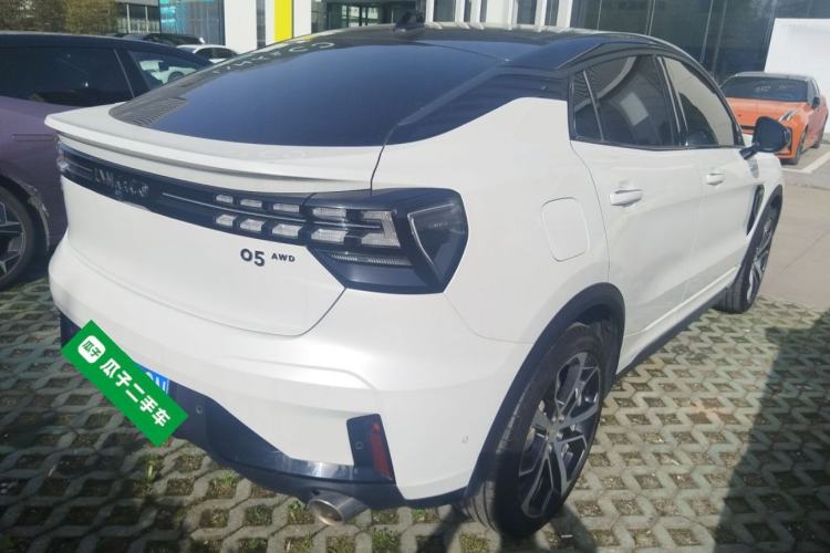 Used Lynk & Co 05 2020 2.0TD Four-Wheel Drive HypeHalo Rear Right 45 Deg
