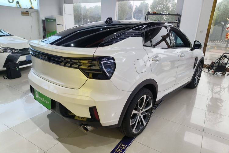 Used Lynk & Co 05 2020 2.0TD Four-Wheel Drive HypeHalo Rear Right 45 Deg