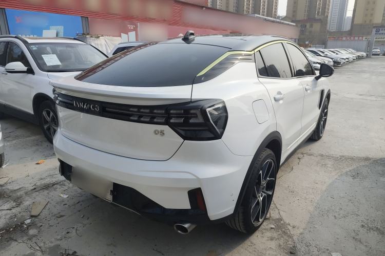 Used Lynk & Co 05 2020 2.0TD Two-Wheel Drive Shine Halo Rear Right 45 Deg