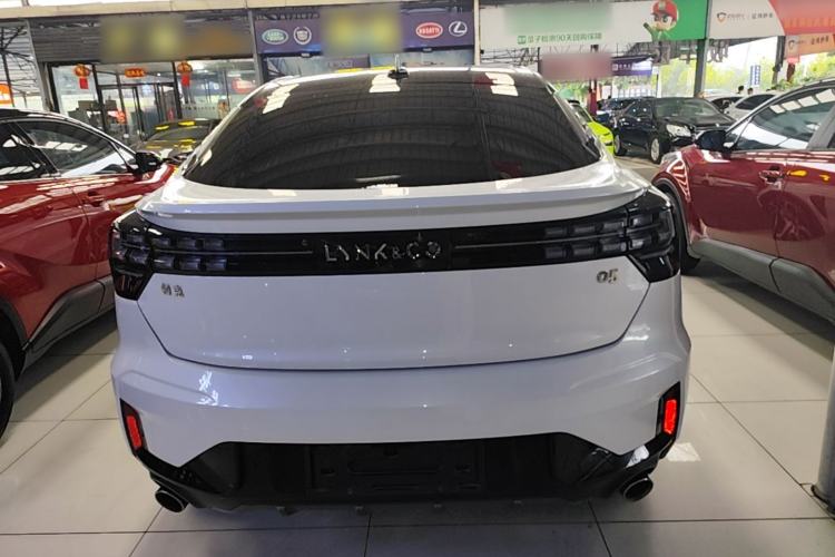 Used Lynk & Co 05 2020 2.0TD Two-Wheel Drive Shine Halo Rear