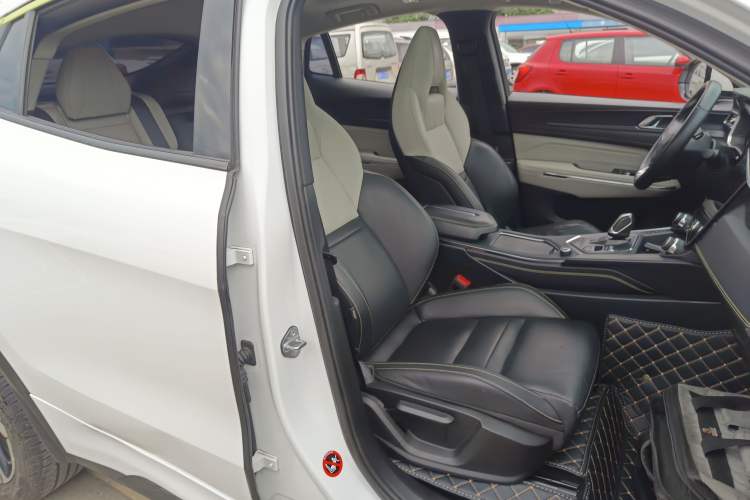 Used Lynk & Co 05 2020 2.0TD Two-Wheel Drive Zhaoyang Plus Right Front Seat