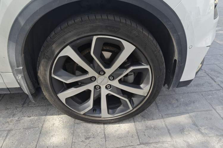 Used Lynk & Co 05 2020 2.0TD Four-Wheel Drive HypeHalo Right Front Wheel Hub