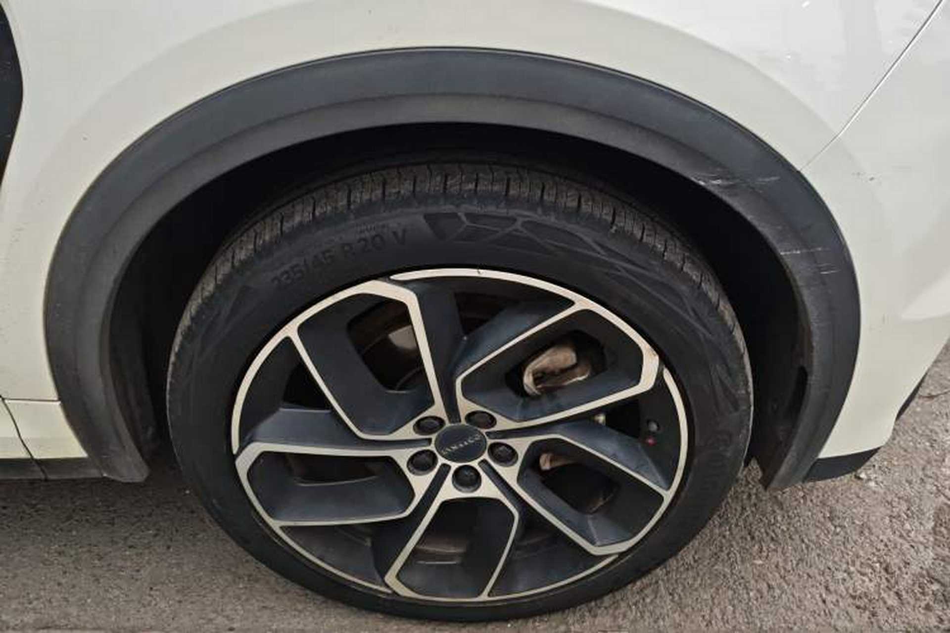 Used Lynk & Co 05 2020 2.0TD Two-Wheel Drive Shine Halo Right Front Wheel Hub