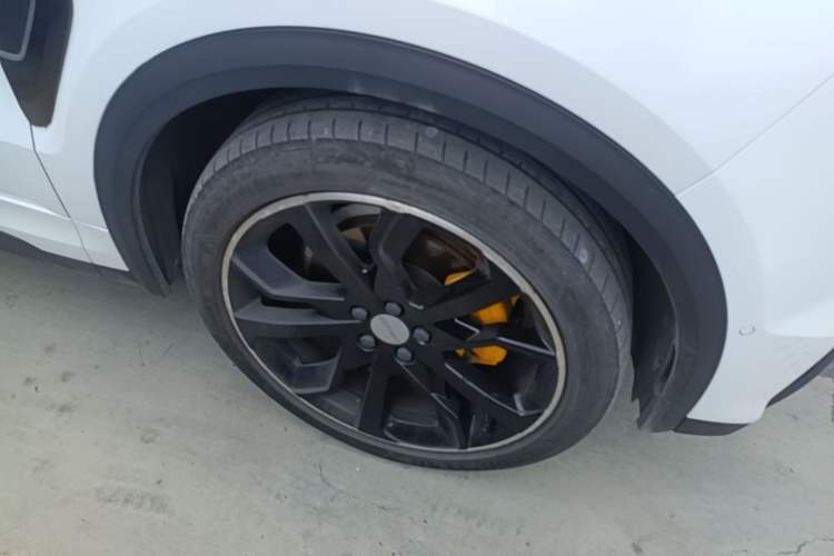 Used Lynk & Co 05 2020 2.0TD Four-Wheel Drive HypeHalo Right Front Wheel Hub