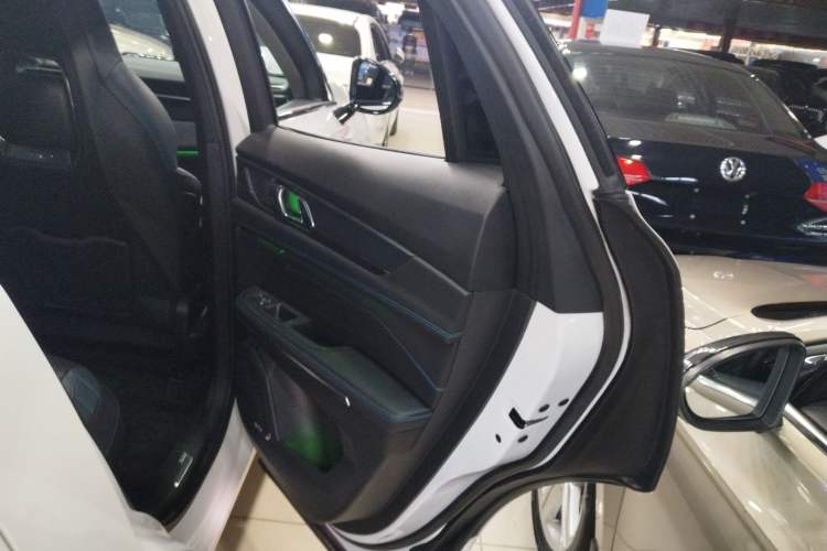Used Lynk & Co 05 2020 2.0TD Two-Wheel Drive Shine Halo Right Rear Door Interior