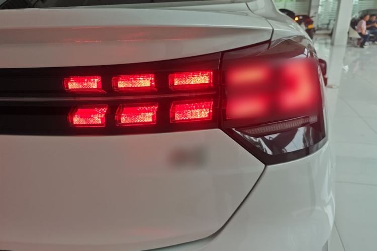 Used Lynk & Co 05 2020 2.0TD Two-Wheel Drive Shine Halo Right Rear Taillight