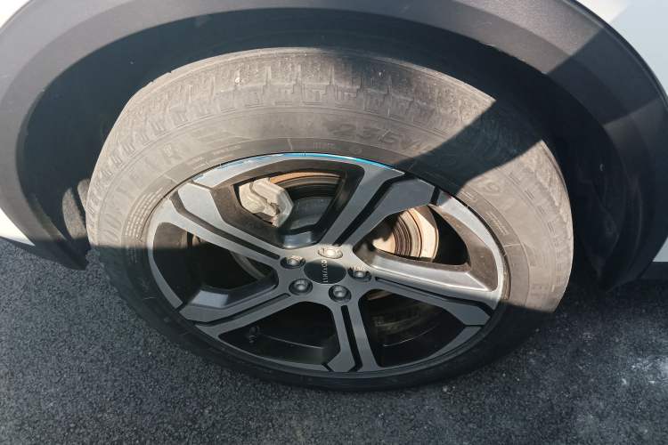 Used Lynk & Co 05 2020 2.0TD Two-Wheel Drive Zhaoyang Plus Right Rear Wheel Hub