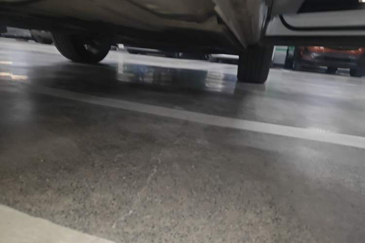 Used Lynk & Co 05 2020 2.0TD Two-Wheel Drive Shine Halo Right Side Sill