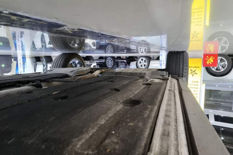 Used Lynk & Co 05 2020 2.0TD Four-Wheel Drive HypeHalo Right Side Sill