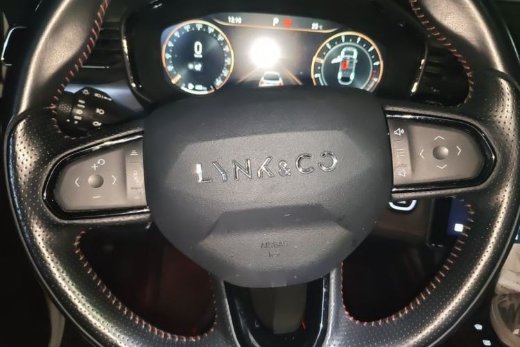Used Lynk & Co 05 2020 2.0TD Four-Wheel Drive HypeHalo Steering Wheel
