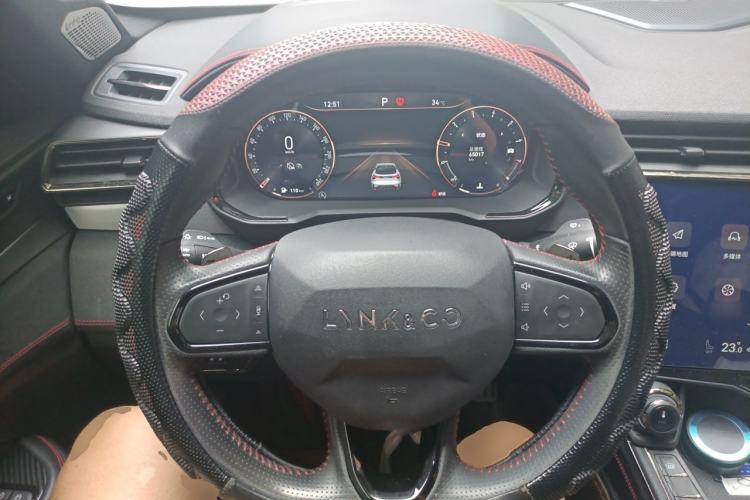 Used Lynk & Co 05 2020 2.0TD Four-Wheel Drive HypeHalo Steering Wheel