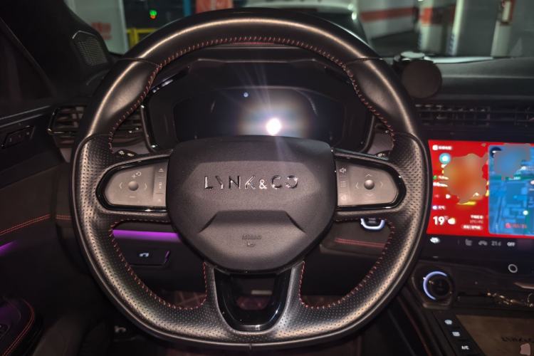 Used Lynk & Co 05 2020 2.0TD Four-Wheel Drive HypeHalo Steering Wheel