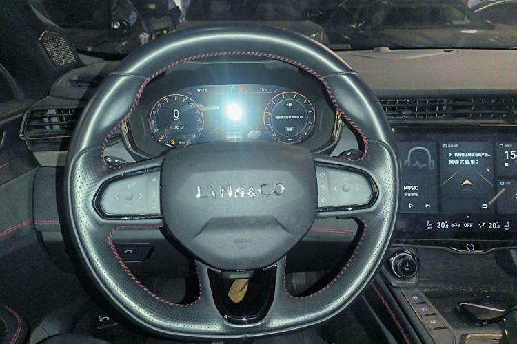 Used Lynk & Co 05 2020 2.0TD Four-Wheel Drive HypeHalo Steering Wheel