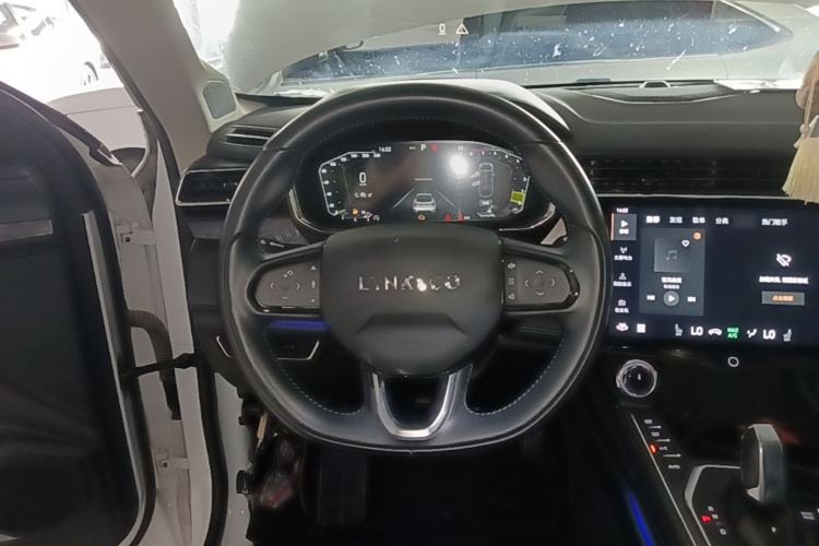 Used Lynk & Co 05 2020 2.0TD Two-Wheel Drive Shine Halo Steering Wheel