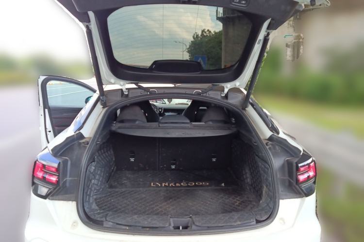 Used Lynk & Co 05 2020 2.0TD Four-Wheel Drive Genie Plus Trunk