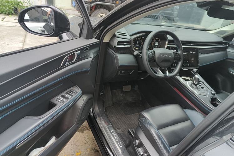 Used Lynk & Co 05 2022 2.0T Two-Wheel Drive Shine Halo Driver Seat