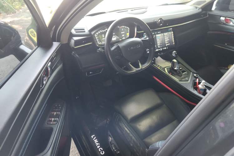 Used Lynk & Co 05 2022 2.0T Two-Wheel Drive Shine Halo Driver Seat