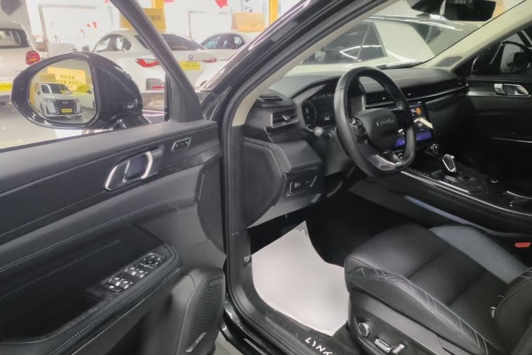 Used Lynk & Co 05 2022 2.0T Two-Wheel Drive Shine Halo Driver Seat