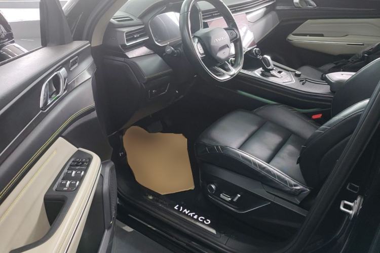 Used Lynk & Co 05 2022 2.0T Two-Wheel Drive Shine Halo Driver Seat