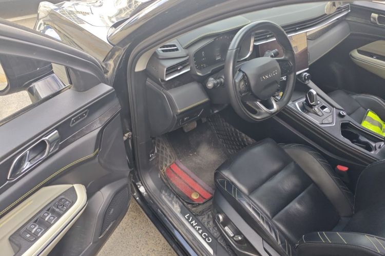 Used Lynk & Co 05 2022 2.0T Two-Wheel Drive Shine Halo Driver Seat