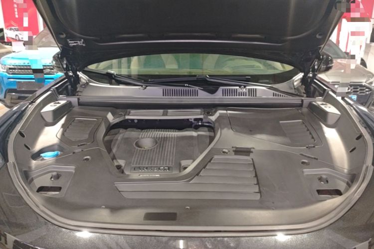 Used Lynk & Co 05 2022 2.0T Two-Wheel Drive Shine Halo Engine Bay