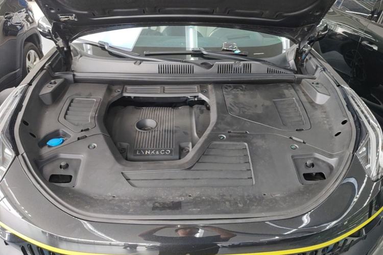 Used Lynk & Co 05 2022 2.0T Two-Wheel Drive Shine Halo Engine Bay