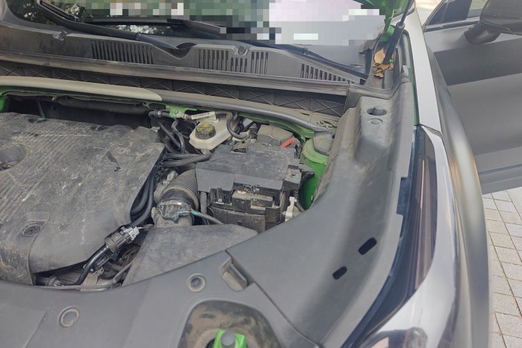 Used Lynk & Co 05 2022 05+ 2.0TD Automatic Exploration Edition Engine Bay Left