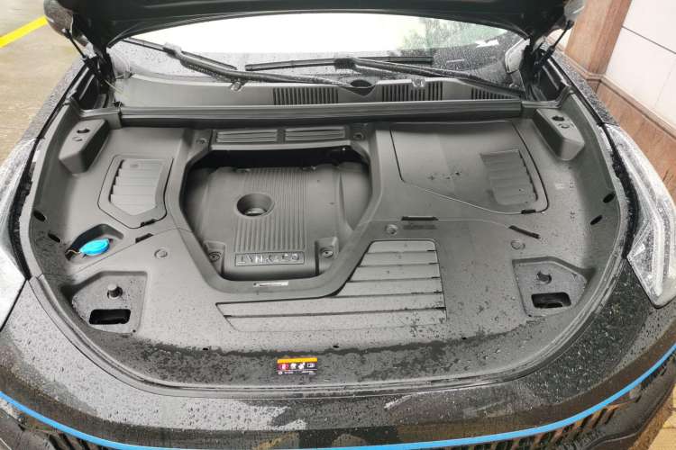 Used Lynk & Co 05 2022 2.0T Two-Wheel Drive Shine Halo Engine Bay