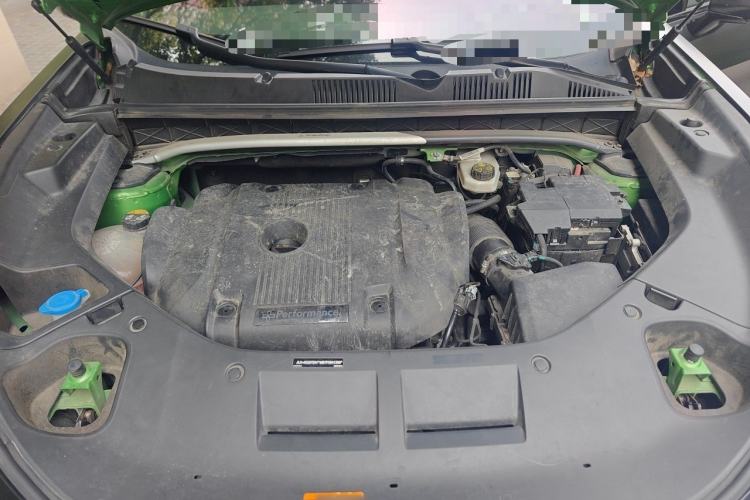 Used Lynk & Co 05 2022 05+ 2.0TD Automatic Exploration Edition Engine Bay
