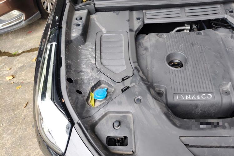 Used Lynk & Co 05 2022 2.0T Two-Wheel Drive Shine Halo Engine Bay Right